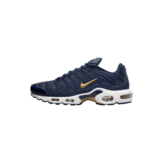 NIKE Air Max Plus