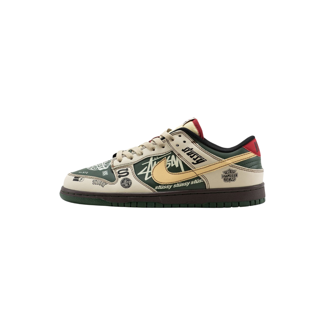 Nike SB Dunk Low Stussy Beemer Sneakers